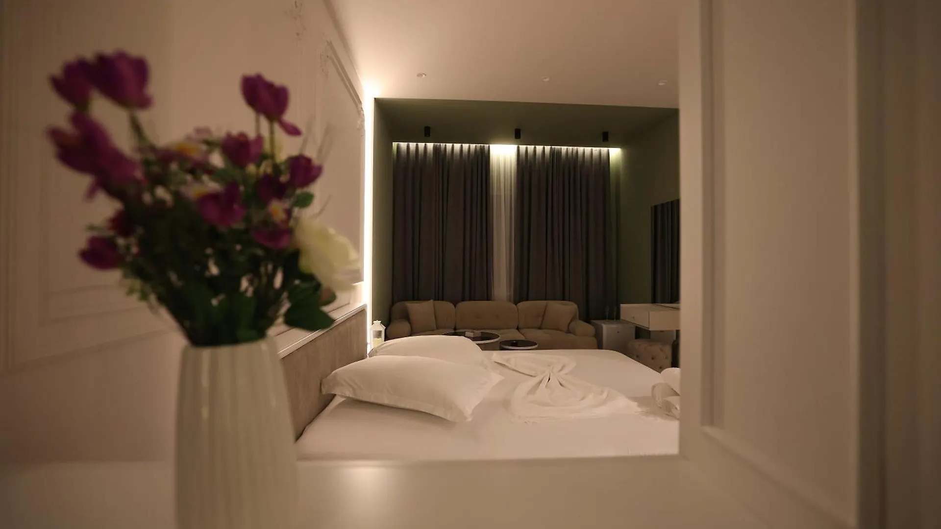 Hotel Elvis Mjull-Bethore