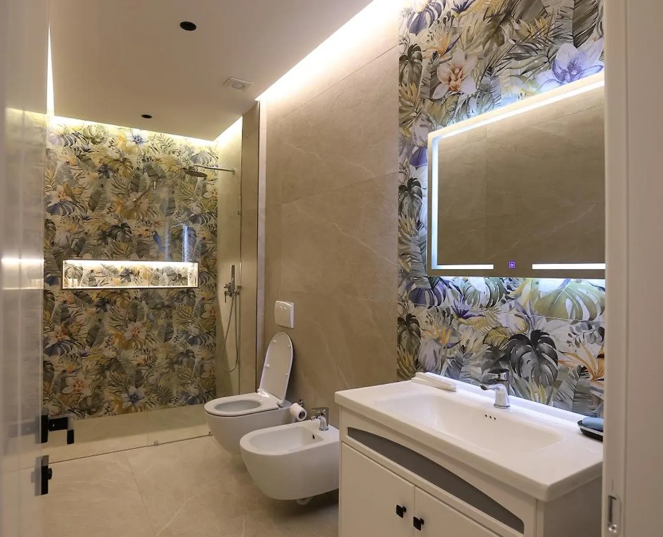 Hotel Elvis Mjull-Bethore